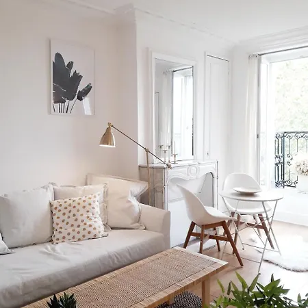 Gare Du Nord Iv Apartment Paris