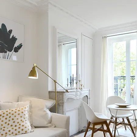 Gare Du Nord Iv Apartment
