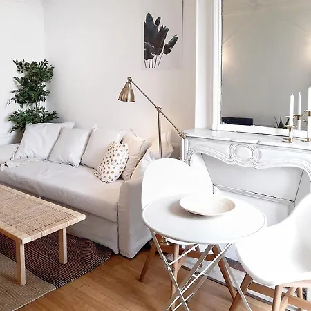Gare Du Nord Iv Apartment